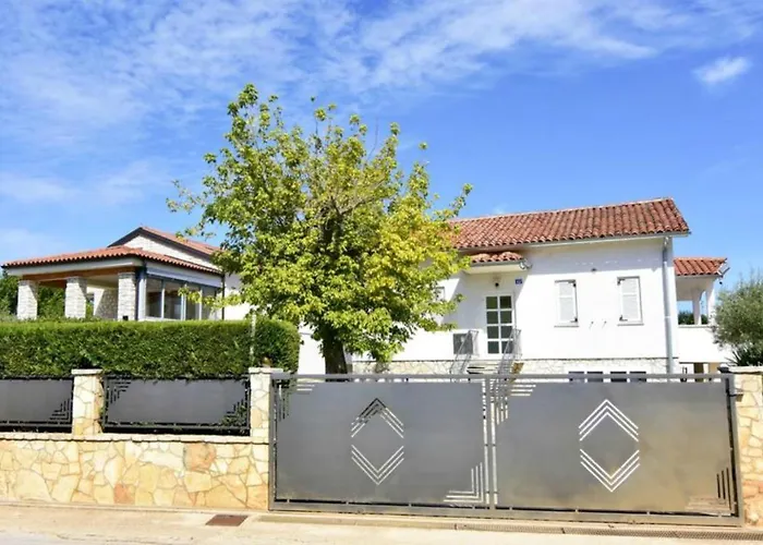 Apartmani Anita Penzion Umag